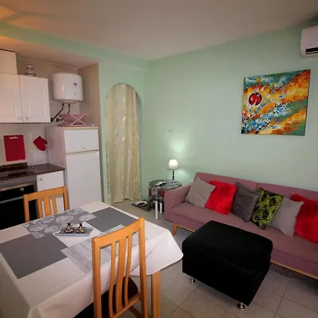 Large Terrace Two Blocks From The Apartamento *
